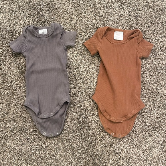 Mebie baby onesies - Picture 1 of 4